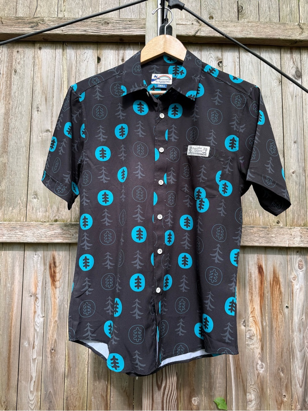 PSI Party Shirt International Short-Sleeve Button-Down Tee Shirt Tree Festival